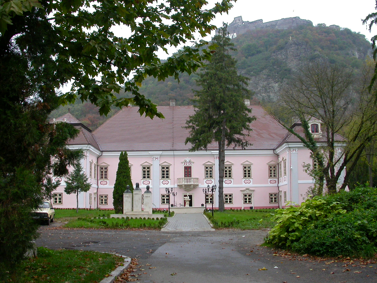 Muzeul Civilizației Dacice și Romane – Magna Curia