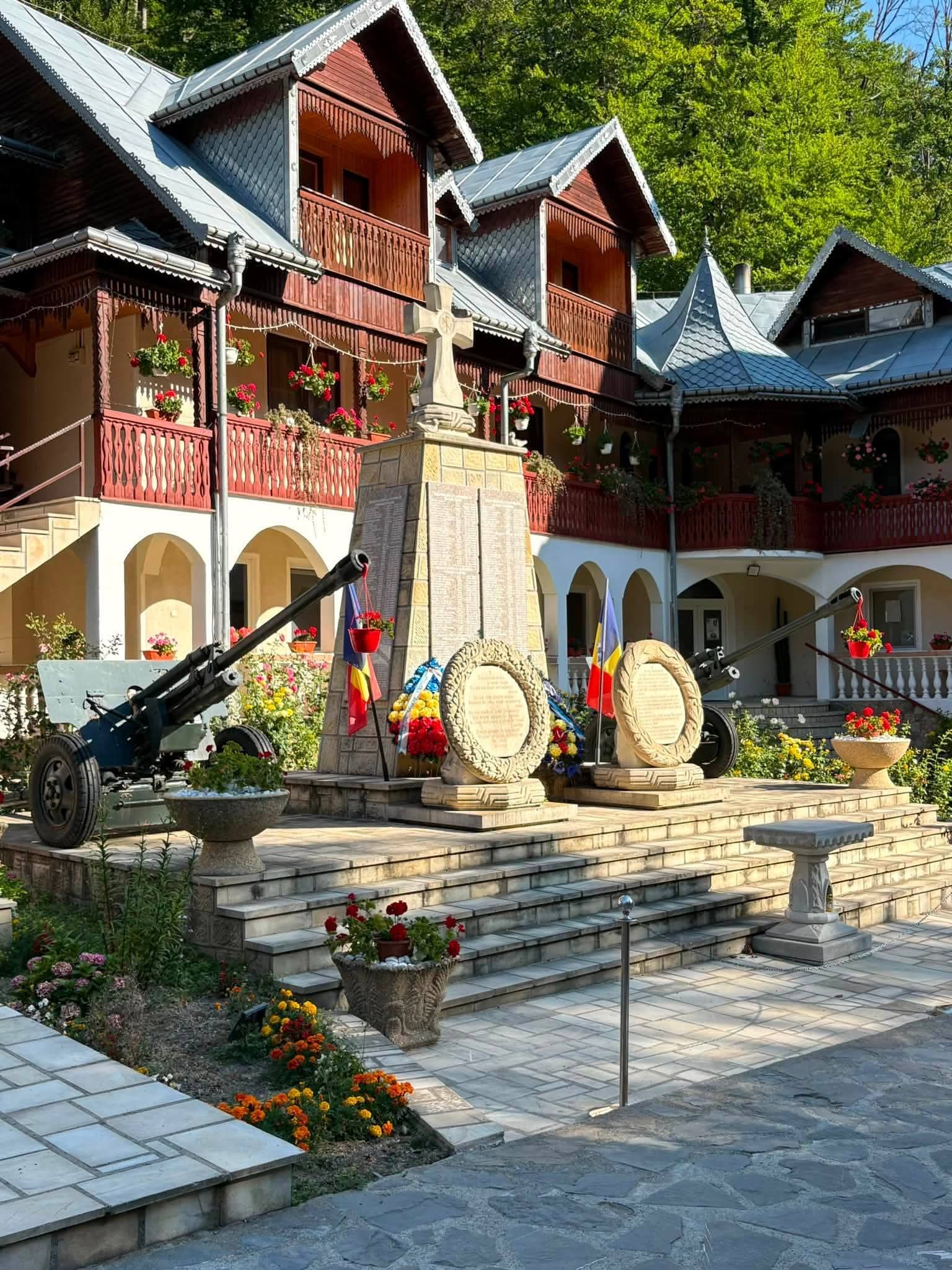 Mănăstirea „Înălțarea Sfintei Cruci”