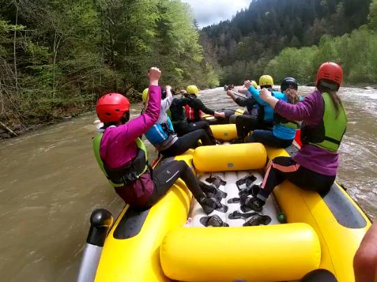 River rafting în Bucovina - Crucea