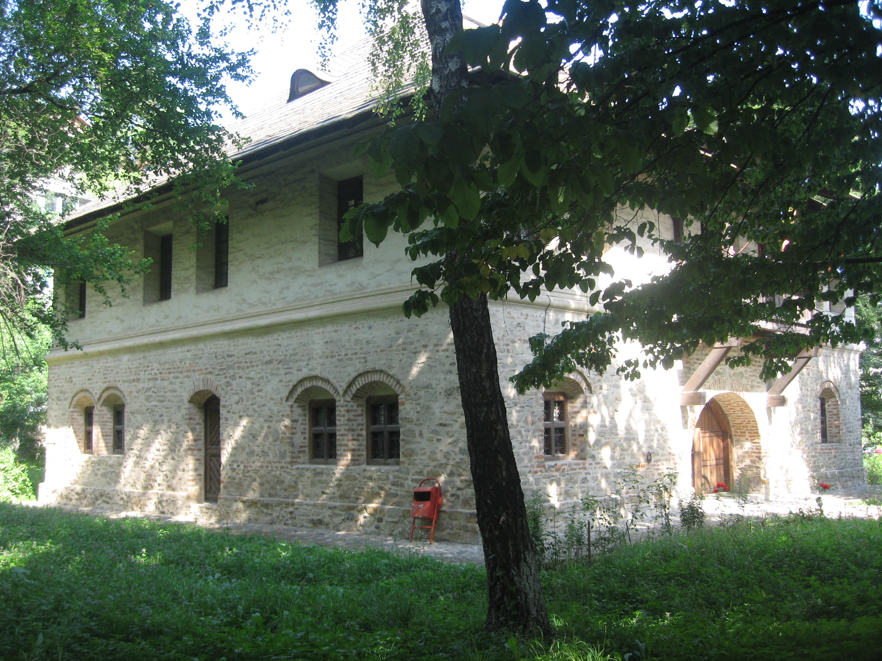 Muzeul Etnografic „Hanul Domnesc”