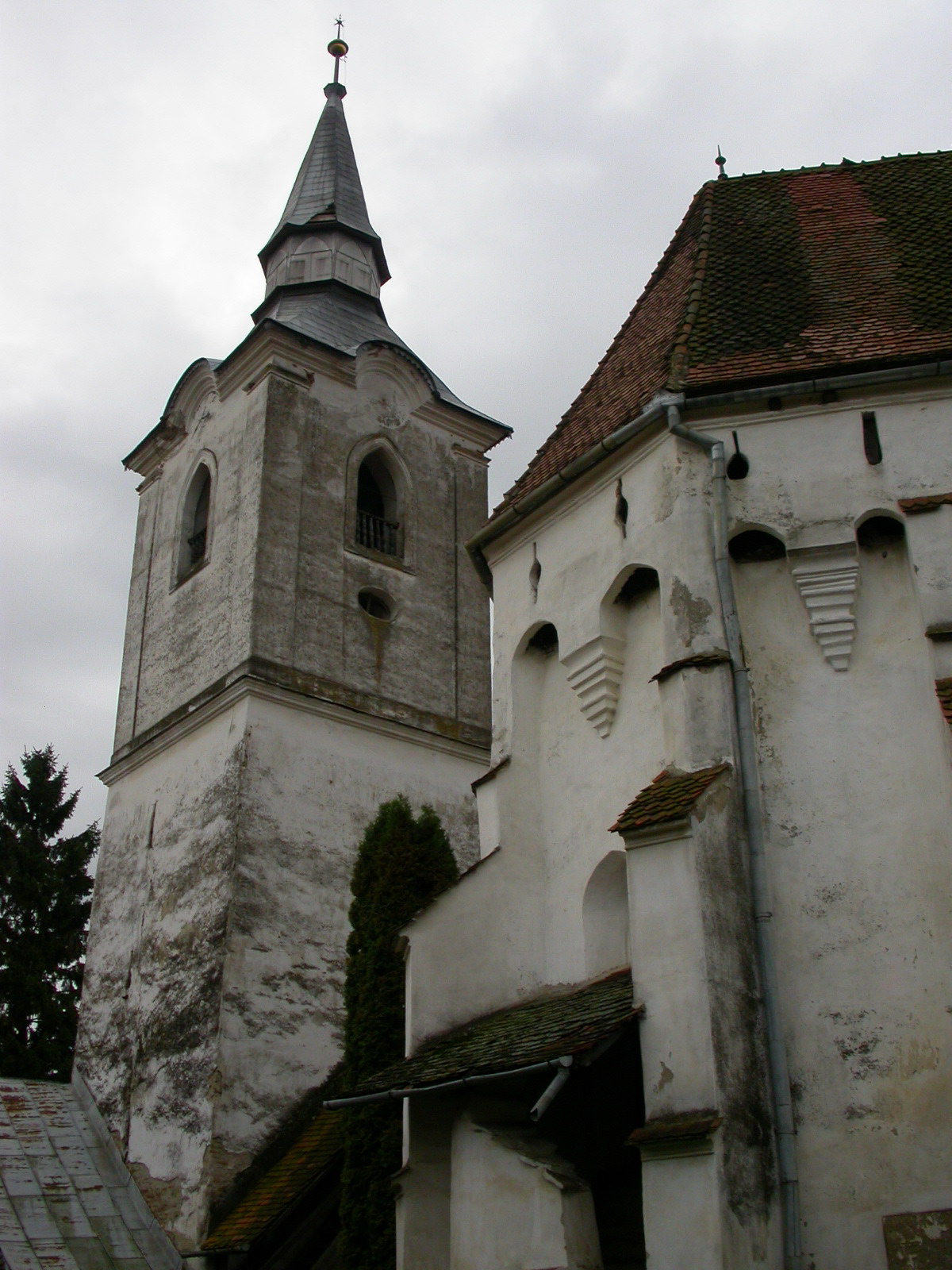 Biserica fortificată din Dârjiu