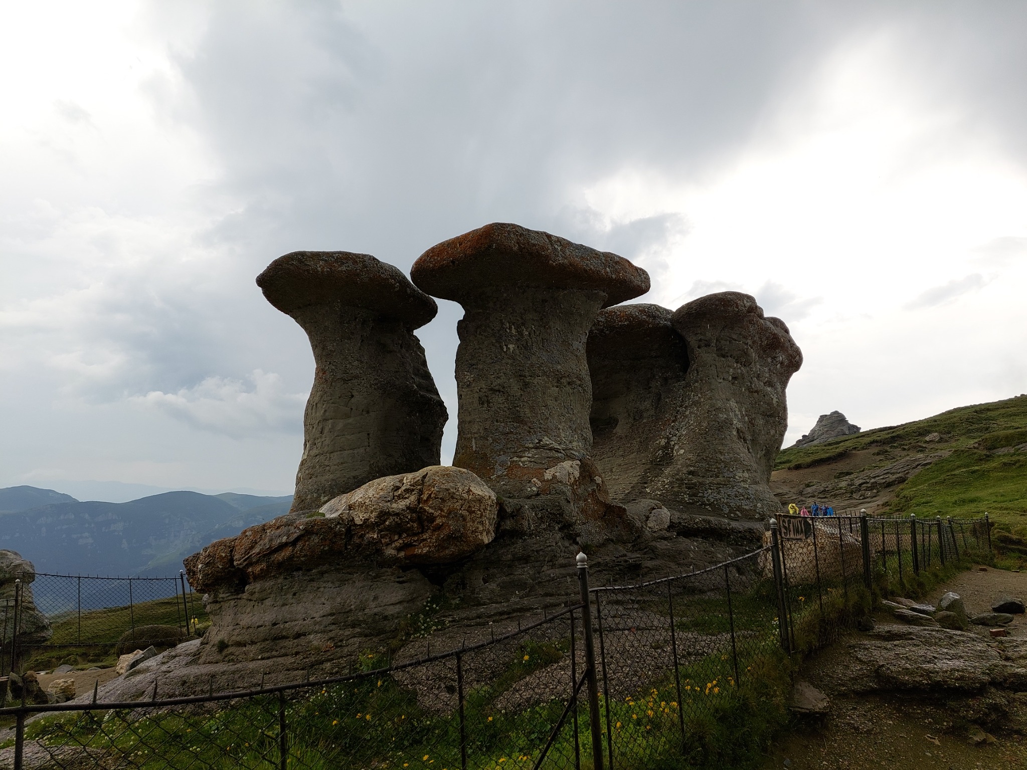 Babele și Sfinxul — fotografia 3